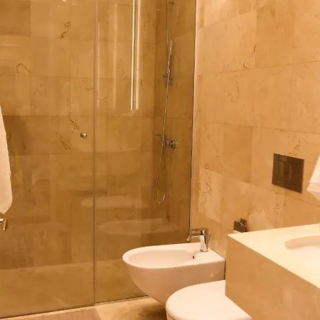Platform 357 Amfitritis Luxury With Pool And Gym Appartamento Nicosia