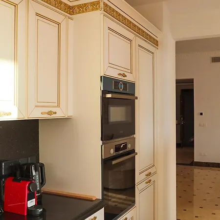 Platform 357 Amfitritis Luxury With Pool And Gym Apartment