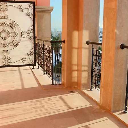 Apartment Platform 357 Amfitritis Luxury With Pool And Gym *