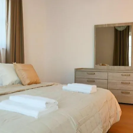 Apartment Platform 357 Amfitritis Luxury With Pool And Gym *