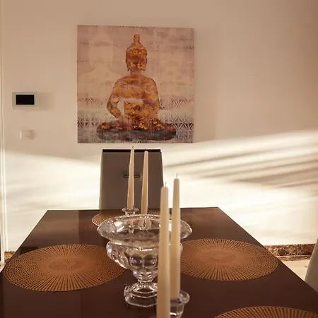 Platform 357 Amfitritis Luxury With Pool And Gym * Nicósia