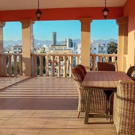 Apartment Platform 357 Amfitritis Luxury With Pool And Gym *
