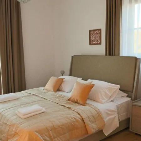 Platform 357 Amfitritis Luxury With Pool And Gym Apartment Nicosia