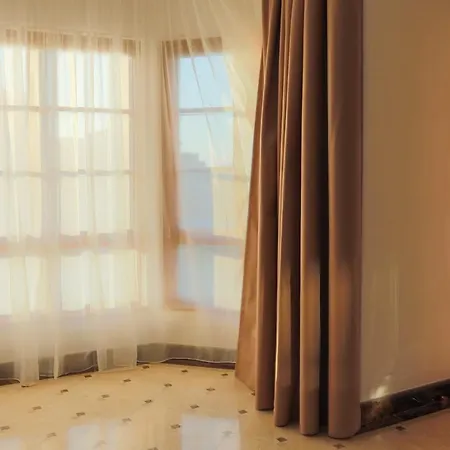 Platform 357 Amfitritis Luxury With Pool And Gym Apartment