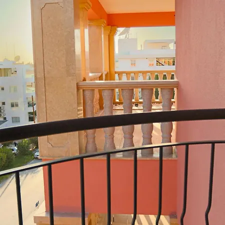 Apartamento Platform 357 Amfitritis Luxury With Pool And Gym Nicósia