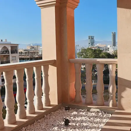 Platform 357 Amfitritis Luxury With Pool And Gym Apartment Nicosia